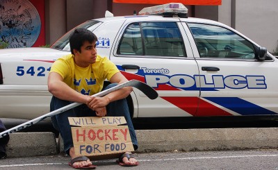 Richard Loat brings Five Hole for Food to Vancouver tomorrow night (Photo: Victor Lo)
