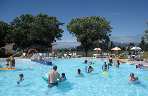 hillcrest outdoor pool