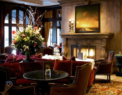 The lounge adjacent to Bacchus Restaurant is a great place to relax after a Thanksgiving feast.