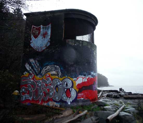 Discover-Outdoors-Wreck-Beach-Tower