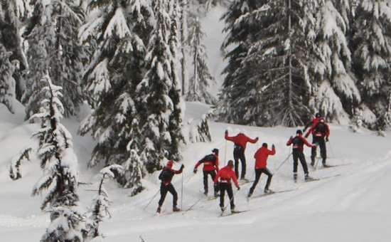 Discover-Outdoors-Cross-Country-Ski