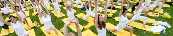Massive Yoga Event: Lolë White Tour On the Road