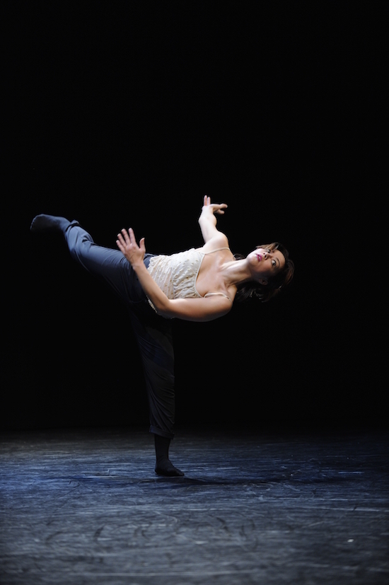 Kara Nolte is featured in the one-woman dance performance aux.la.more.