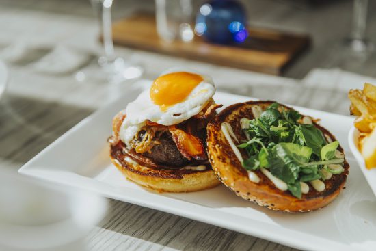 holts-cafe-vancouver_wagyu-burger