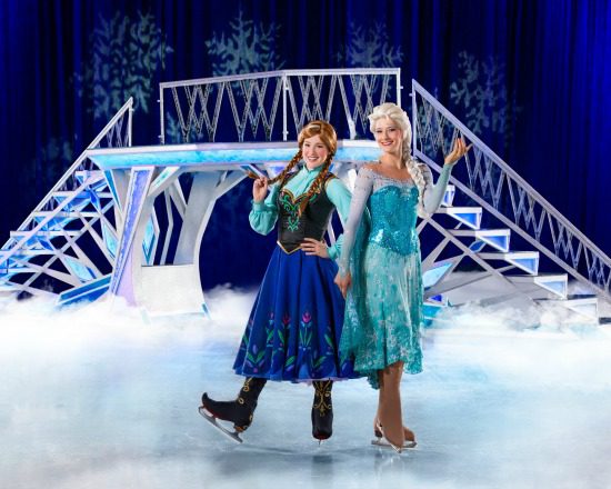 Elsa and Anna | Photo: Disney on Ice