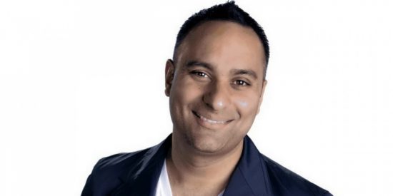 Comedian Russell Peters will star in Public Schooled.