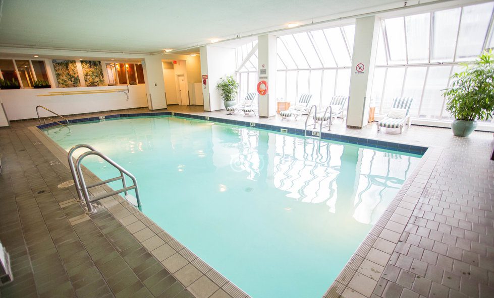 Vancouver hotel indoor pool