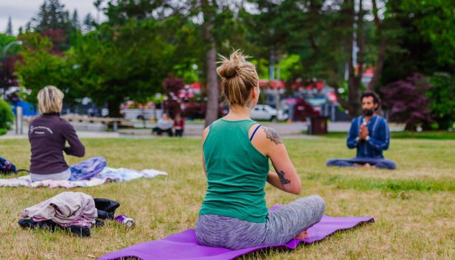 Vancouver outdoor yoga