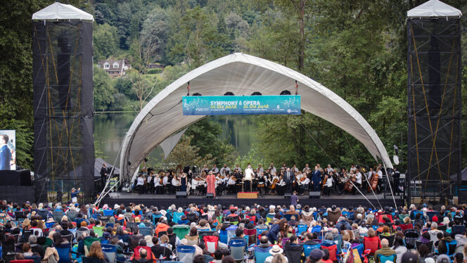 The stage and spectators at Opera in the Park